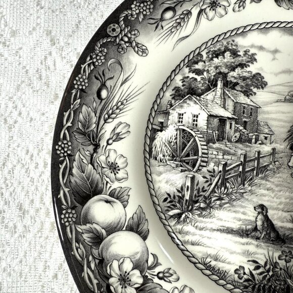 ROYAL STAFFORD Hayride Black Salad Plate - Set of 2, Harvest Scene, Horse & Dog - Picture 4 of 6